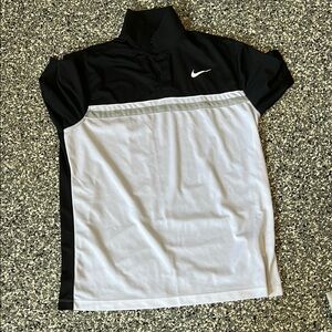 Nike dri fit golf  Polo Shirt in Black and White